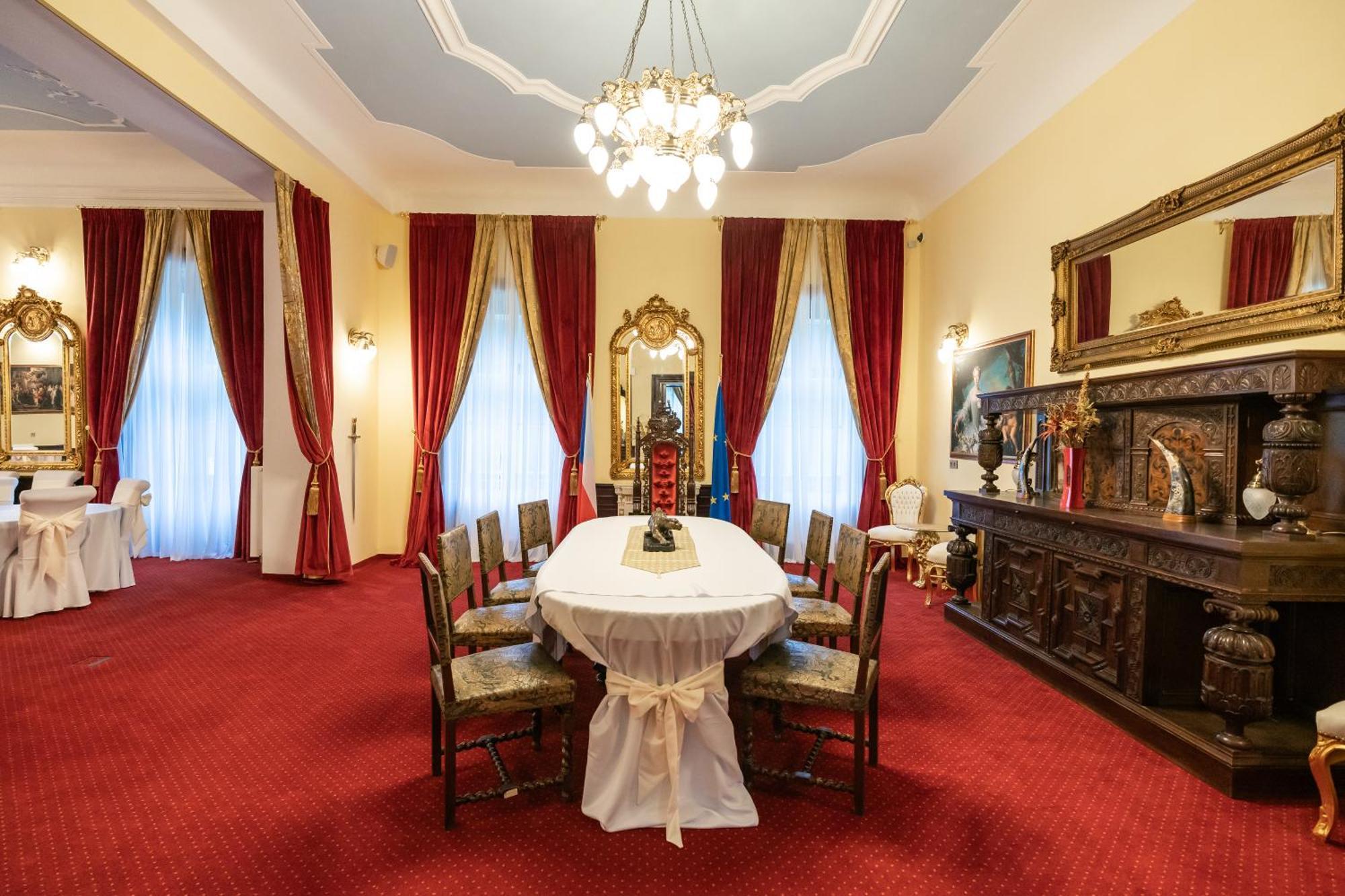 Zamek D'Este Хлум-у-Тршебоне Экстерьер фото